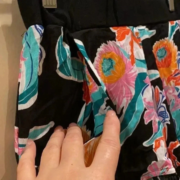 Trina Turk - Black Multi Spa Collection Beach Shorts - Picture 6 of 9